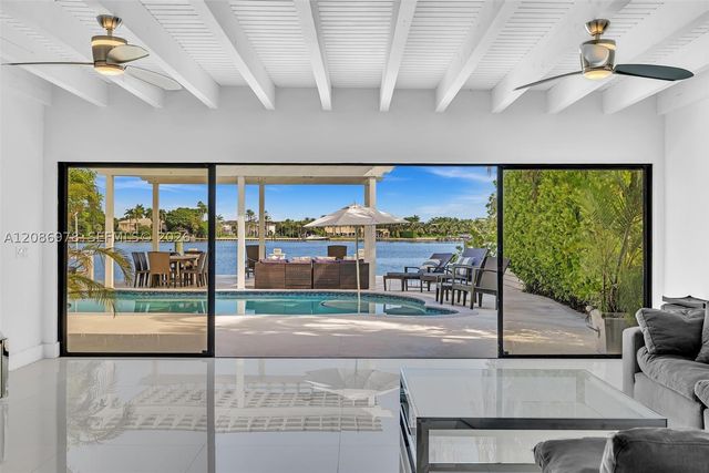 1405 Stillwater Dr, Miami Beach, FL 33141