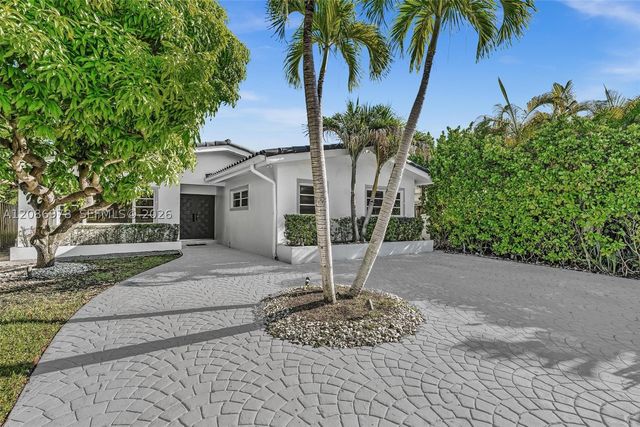 1405 Stillwater Dr, Miami Beach, FL 33141