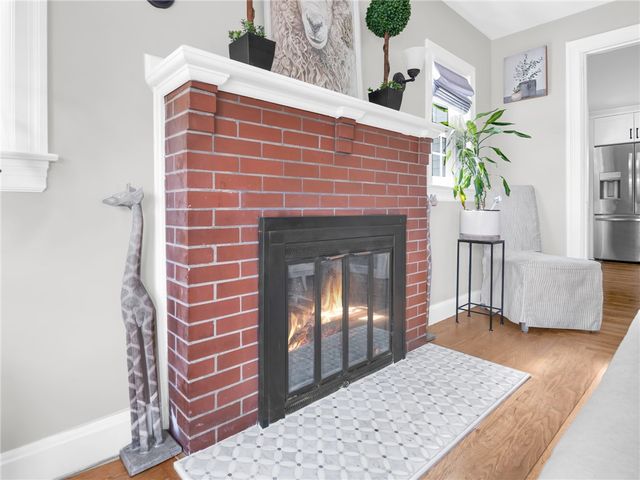 17 Boulevard Avenue, Lincoln, RI 02865