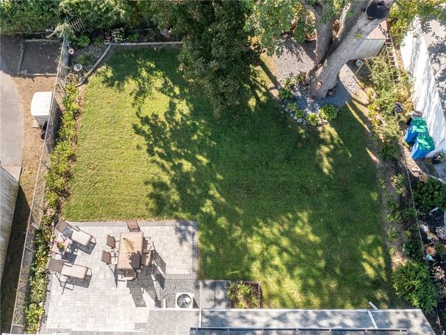 17 Boulevard Avenue, Lincoln, RI 02865