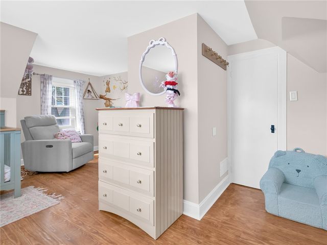 17 Boulevard Avenue, Lincoln, RI 02865