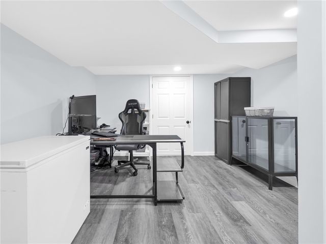 17 Boulevard Avenue, Lincoln, RI 02865