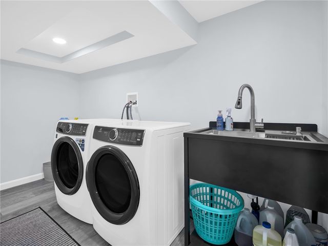 17 Boulevard Avenue, Lincoln, RI 02865