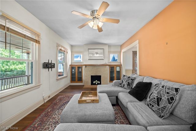1197 Cranford Avenue, Lakewood, OH 44107