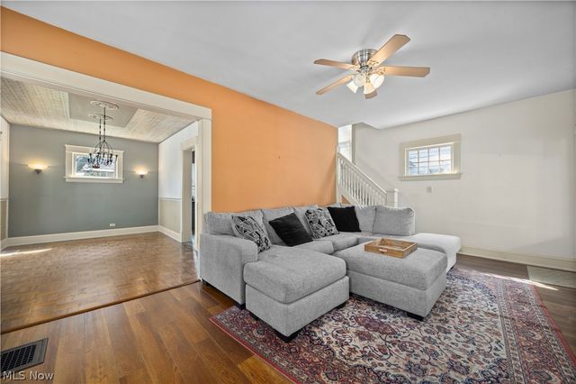 1197 Cranford Avenue, Lakewood, OH 44107
