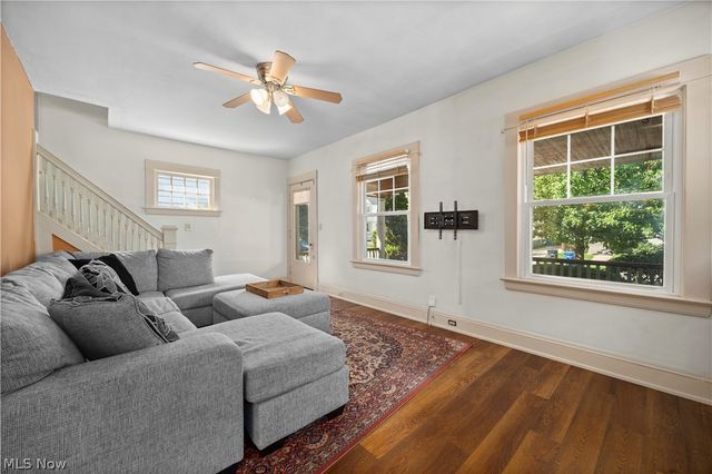 1197 Cranford Avenue, Lakewood, OH 44107