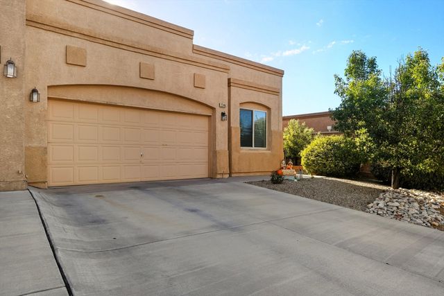 2246 CORTINA Loop SE, Rio Rancho, NM 87124