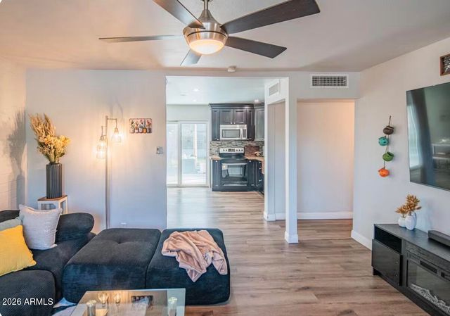 7901 E LOMA LAND Drive, Scottsdale, AZ 85257