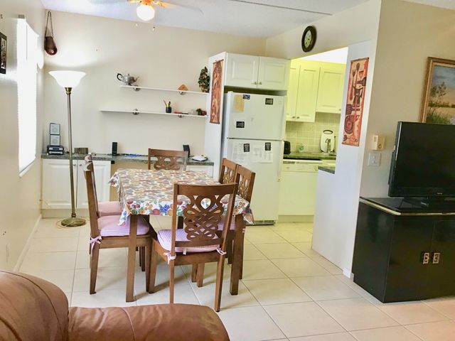 4004 Exeter A, Boca Raton, FL 33434