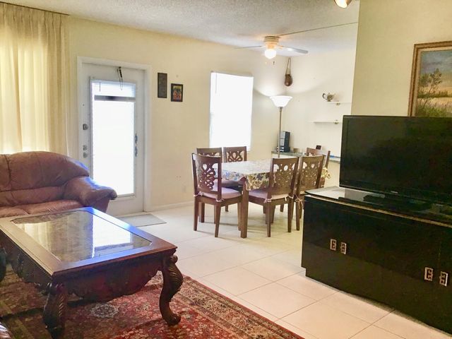 4004 Exeter A, Boca Raton, FL 33434