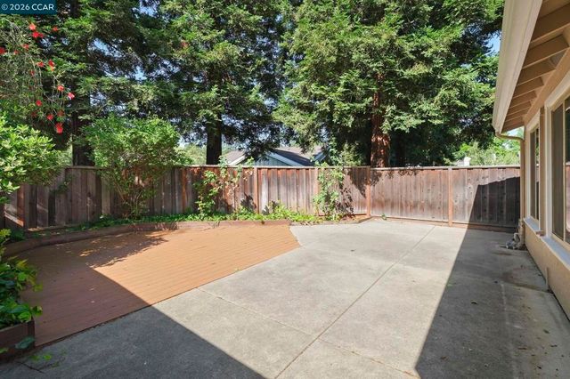 1000 Shady Creek Pl, Danville, CA 94526
