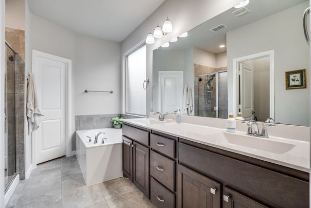 2513 Clay Creek Lane, Fort Worth, TX 76177