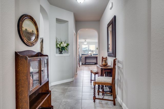 2513 Clay Creek Lane, Fort Worth, TX 76177