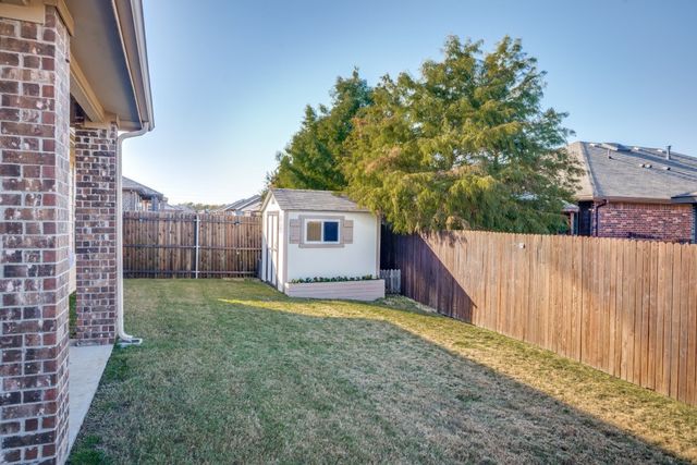 2513 Clay Creek Lane, Fort Worth, TX 76177