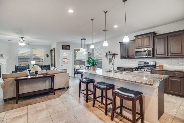 2513 Clay Creek Lane, Fort Worth, TX 76177