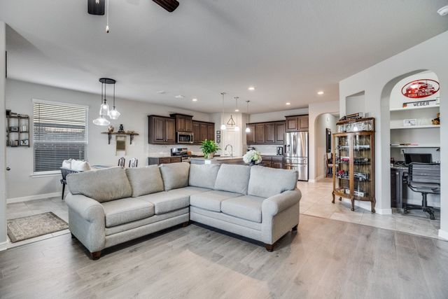 2513 Clay Creek Lane, Fort Worth, TX 76177