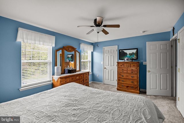 50 NORMANS FORD DR, Sicklerville, NJ 08081