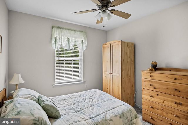 50 NORMANS FORD DR, Sicklerville, NJ 08081