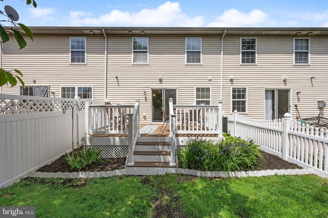 50 NORMANS FORD DR, Sicklerville, NJ 08081