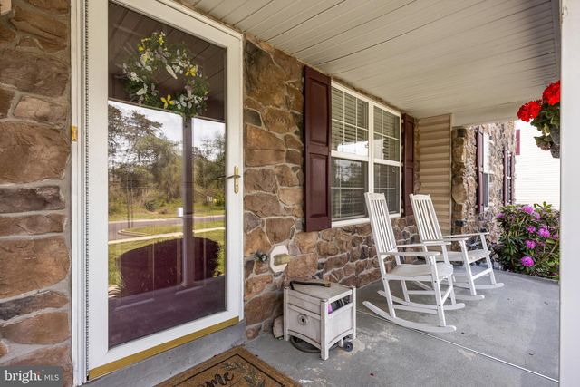 50 NORMANS FORD DR, Sicklerville, NJ 08081