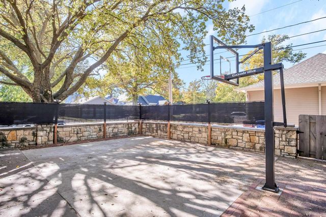 622 S Main St, Mcpherson, KS 67460