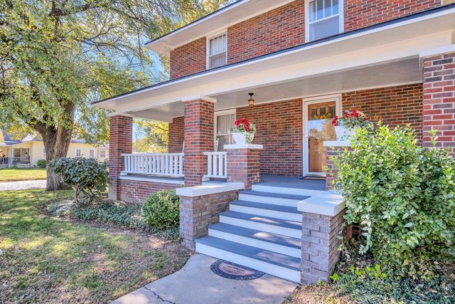 622 S Main St, Mcpherson, KS 67460