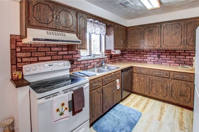 1819 Gloucester Drive, Lorain, OH 44053