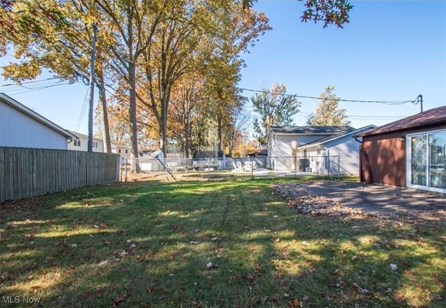 1819 Gloucester Drive, Lorain, OH 44053