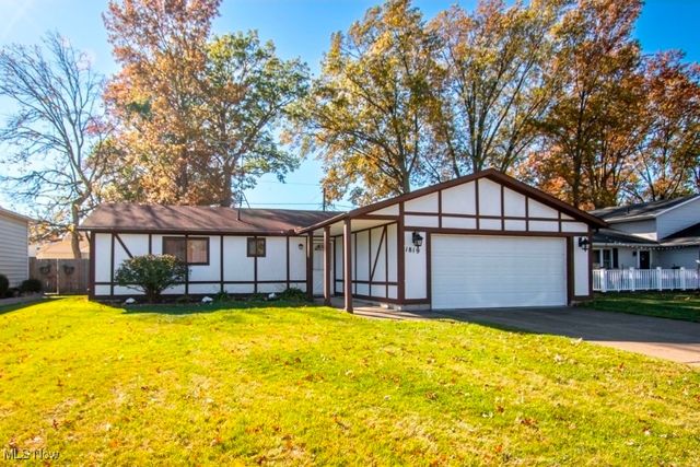 1819 Gloucester Drive, Lorain, OH 44053
