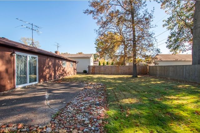 1819 Gloucester Drive, Lorain, OH 44053