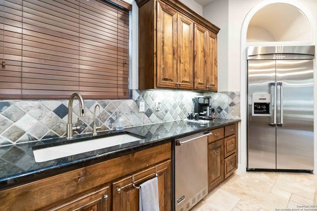 8415 Wild Wind Park, Garden Ridge, TX 78266