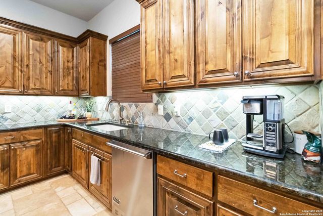 8415 Wild Wind Park, Garden Ridge, TX 78266