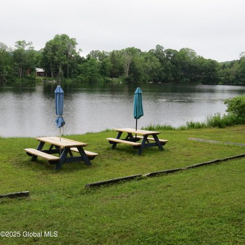 118 Hemlock Terrace, Northville, NY 12134