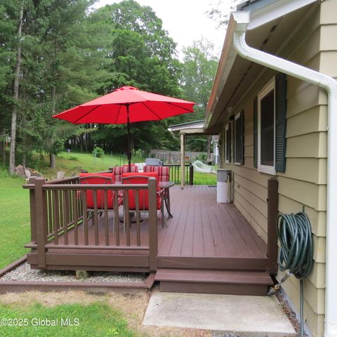 118 Hemlock Terrace, Northville, NY 12134