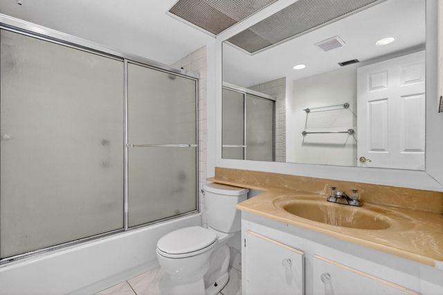 12500 SW 6th Street 110n, Pembroke Pines, FL 33027