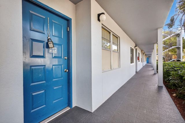 12500 SW 6th Street 110n, Pembroke Pines, FL 33027