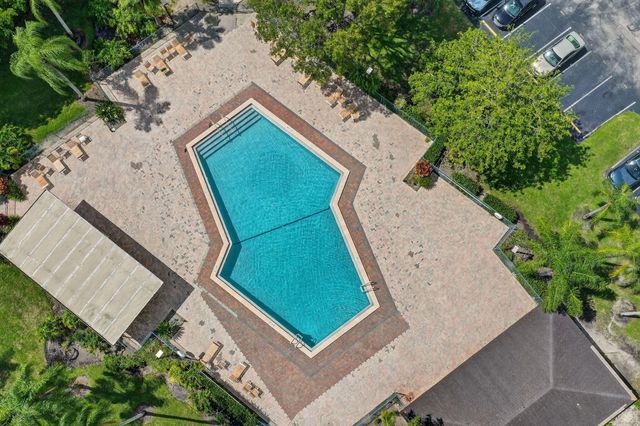 12500 SW 6th Street 110n, Pembroke Pines, FL 33027