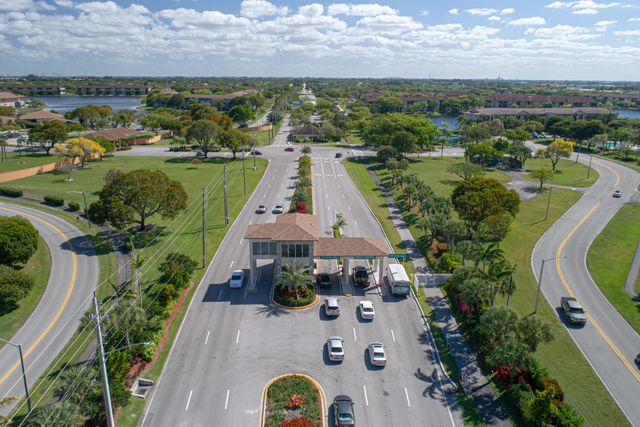 12500 SW 6th Street 110n, Pembroke Pines, FL 33027