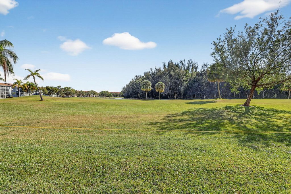 12500 SW 6th Street 110n, Pembroke Pines, FL 33027
