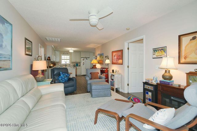 212 NE 48th Street, Oak Island, NC 28465