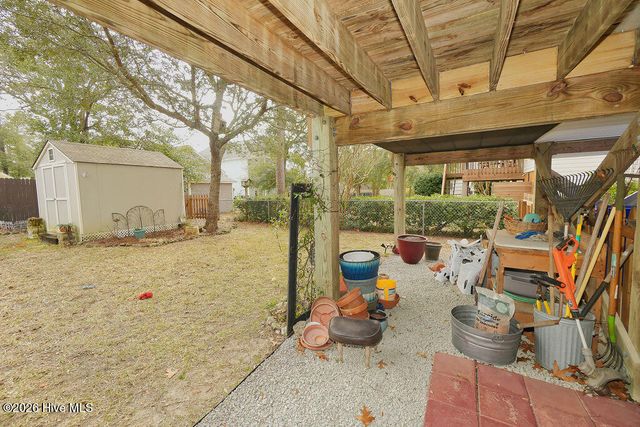 212 NE 48th Street, Oak Island, NC 28465