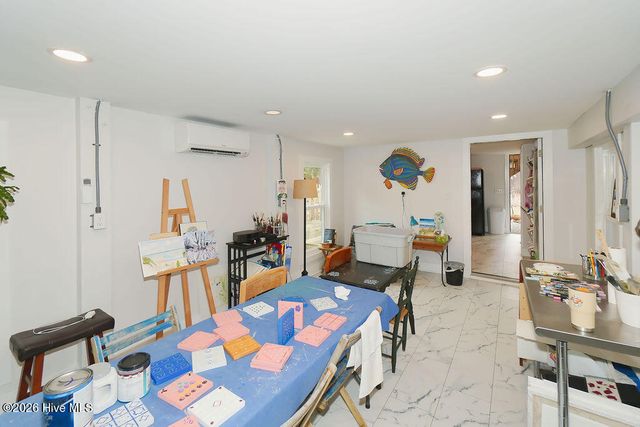 212 NE 48th Street, Oak Island, NC 28465