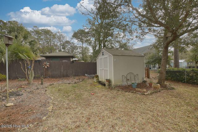 212 NE 48th Street, Oak Island, NC 28465