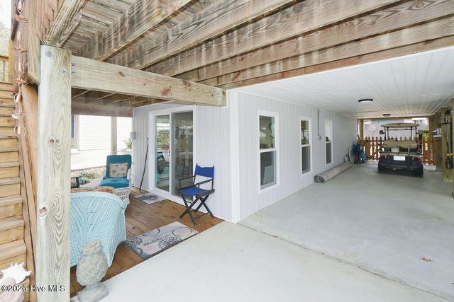 212 NE 48th Street, Oak Island, NC 28465