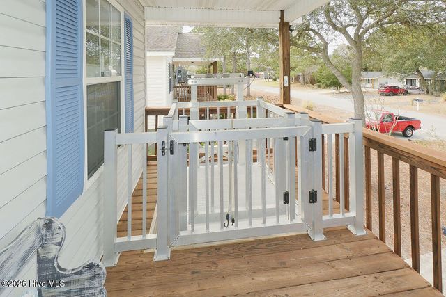 212 NE 48th Street, Oak Island, NC 28465