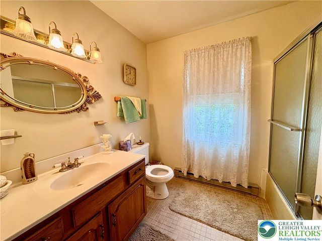 5705 Bel Air Drive, Upper Saucon Twp, PA 18036