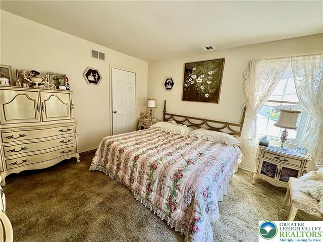 5705 Bel Air Drive, Upper Saucon Twp, PA 18036