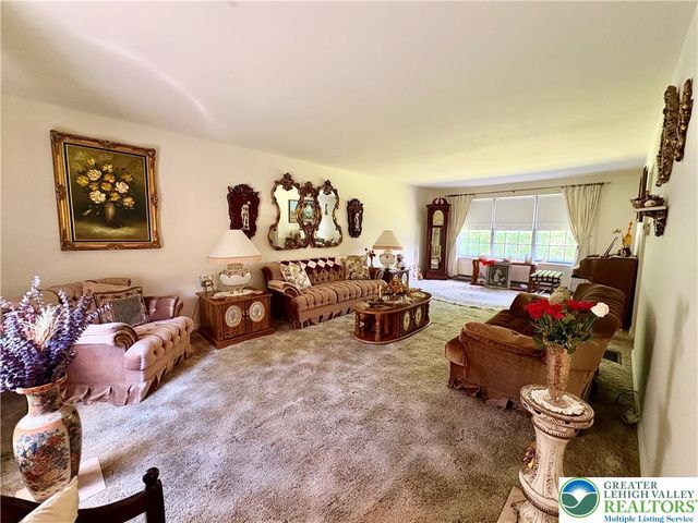 5705 Bel Air Drive, Upper Saucon Twp, PA 18036