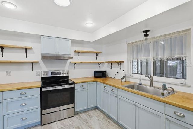 60 BLAINE DRIVE, Palm Coast, FL 32137