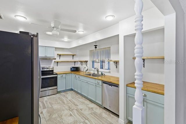 60 BLAINE DRIVE, Palm Coast, FL 32137